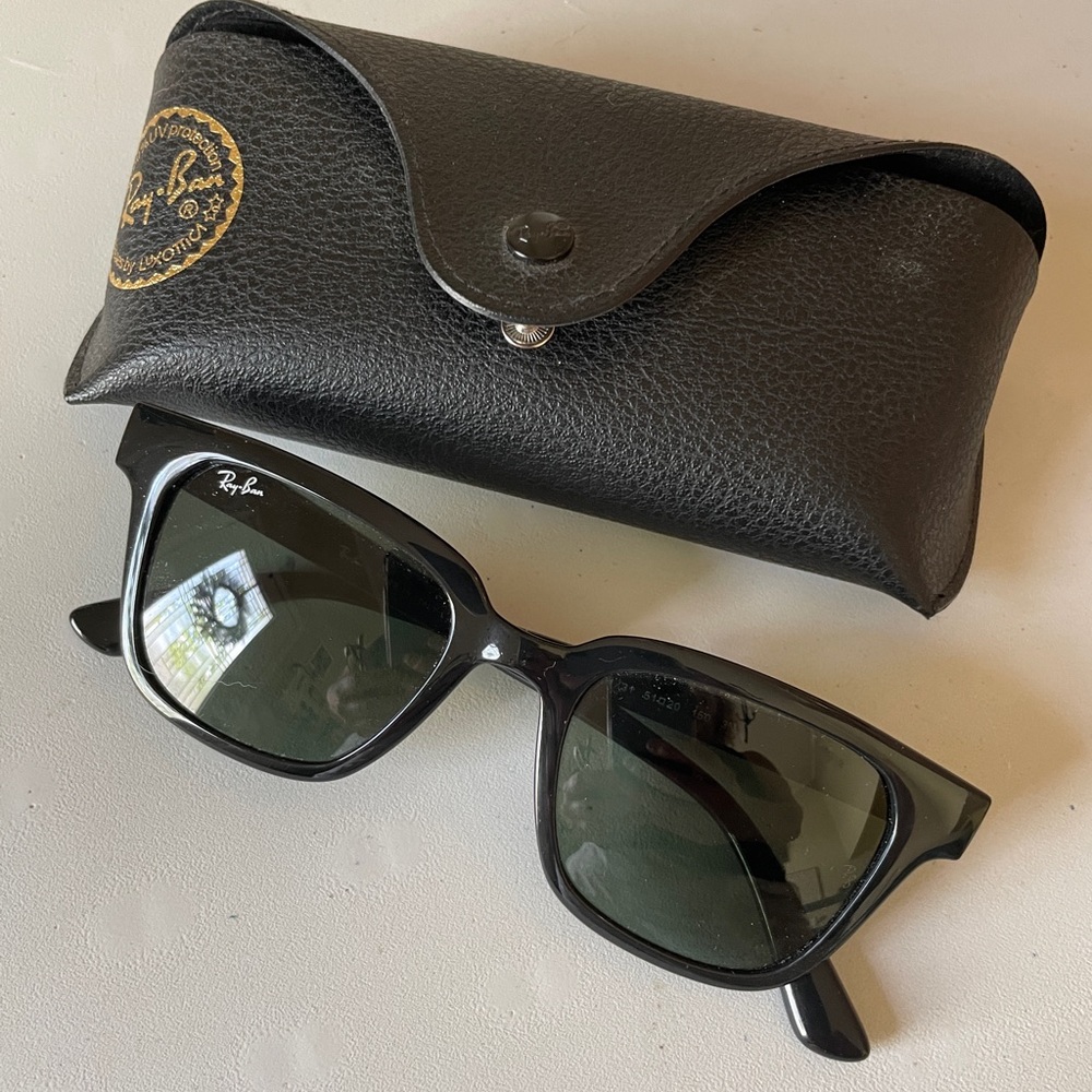 Ray-Ban Black Sunglasses with Case